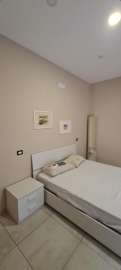 Garibaldi Room Neapel Exterior foto